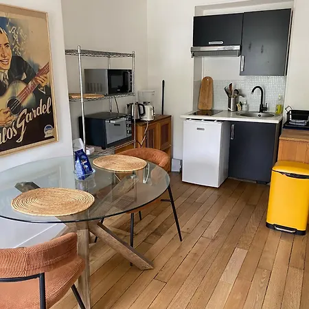 St Ouen Centre 20mn De Chatelet Ligne 14 Apartment